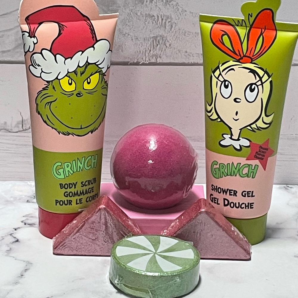 Grinch Beauty Bundle